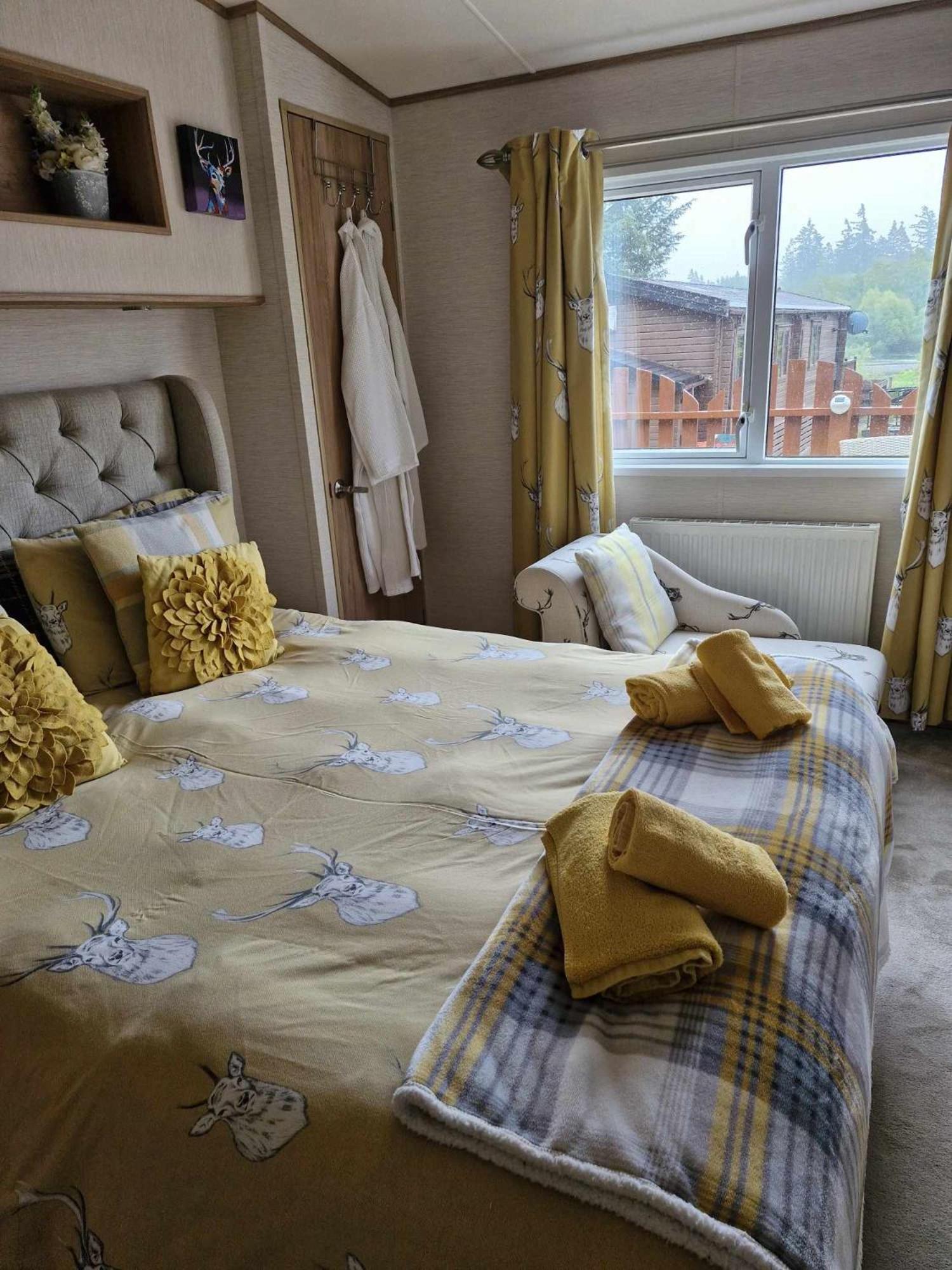 Вилла Cairn View Chalet Авимор Экстерьер фото